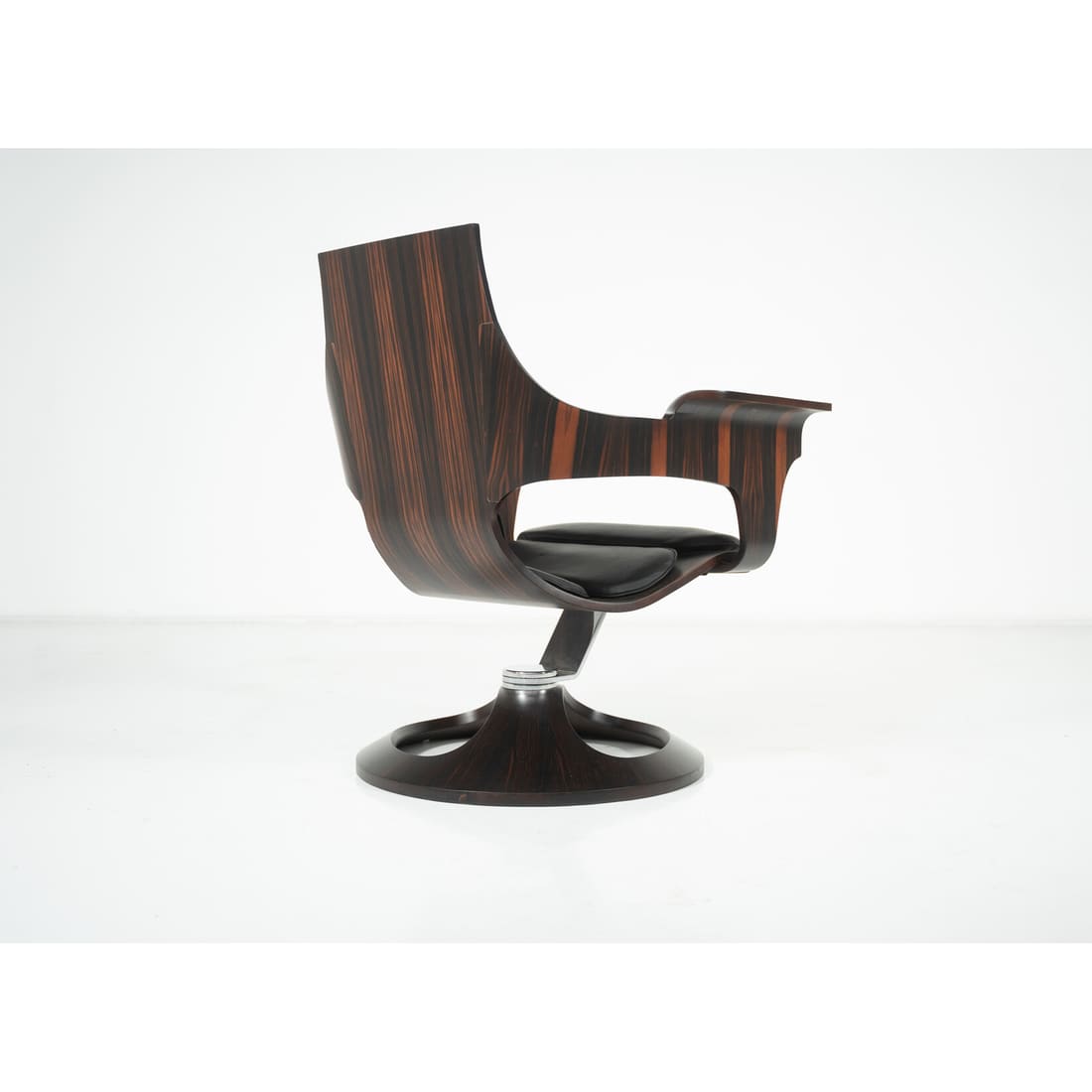 Bell Chair