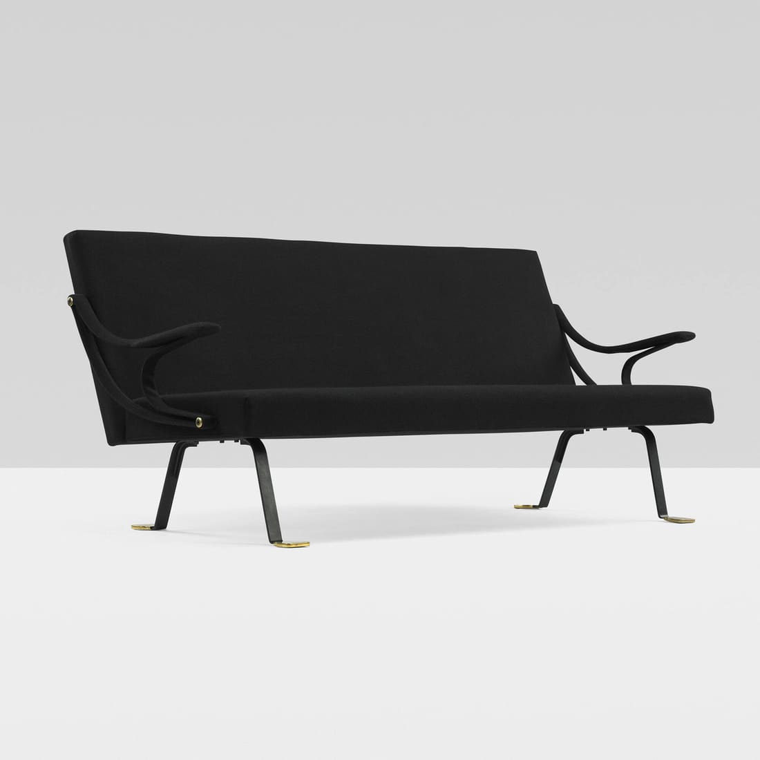 Digamma Settee