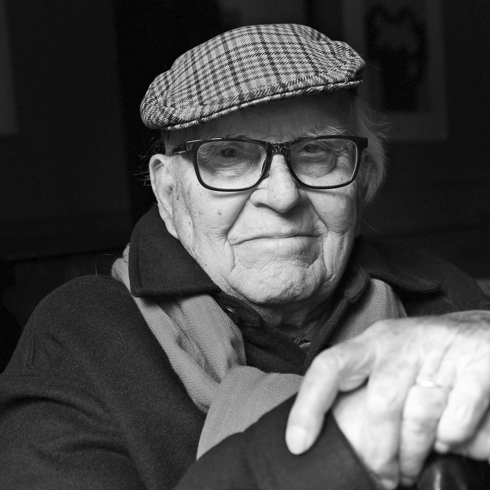 Miguel Milá